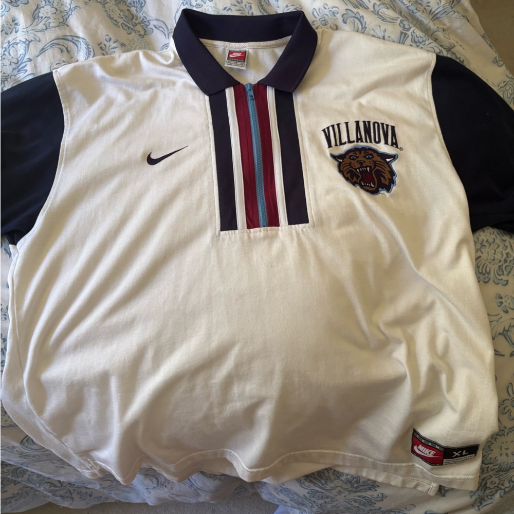 Nike Villanova Wildcats Embroidered Vintage Shirt